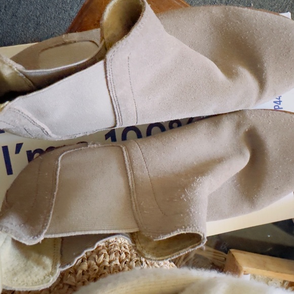 Grey suede leather boots main image 4
